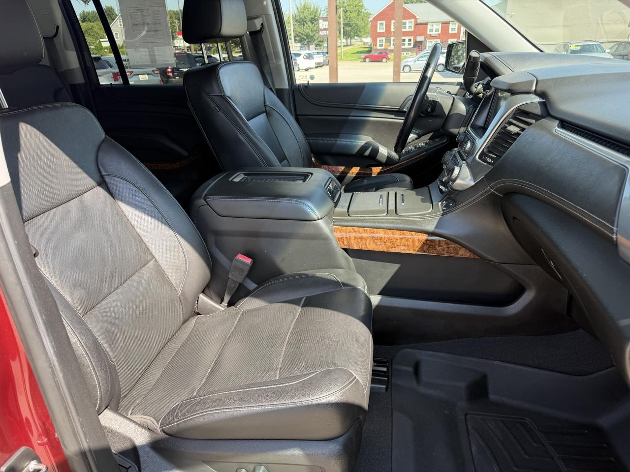 Chevrolet Suburban 4WD 4dr 1500 Premier 2019