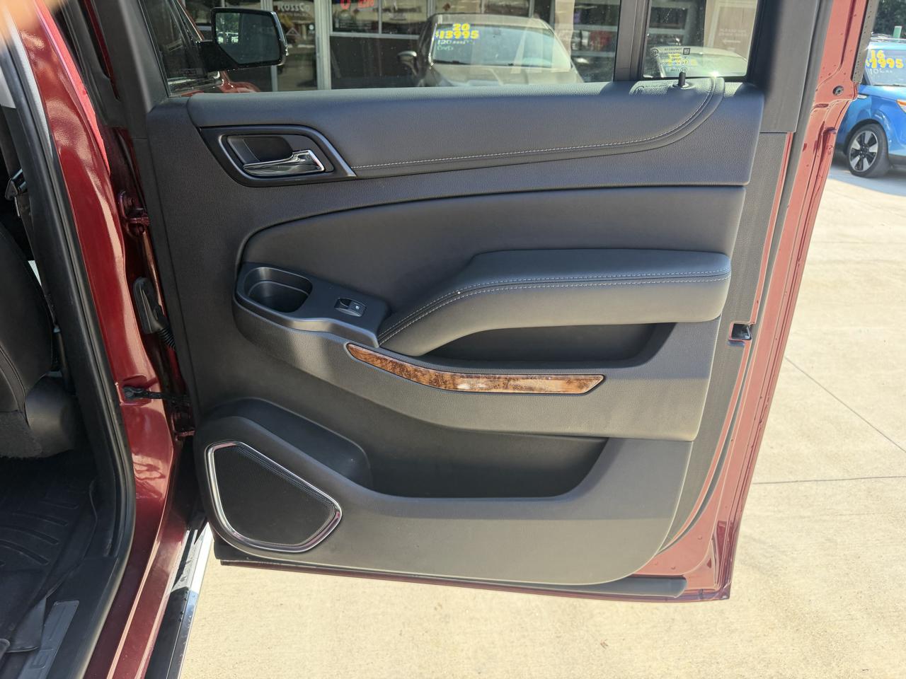 Chevrolet Suburban 4WD 4dr 1500 Premier 2019