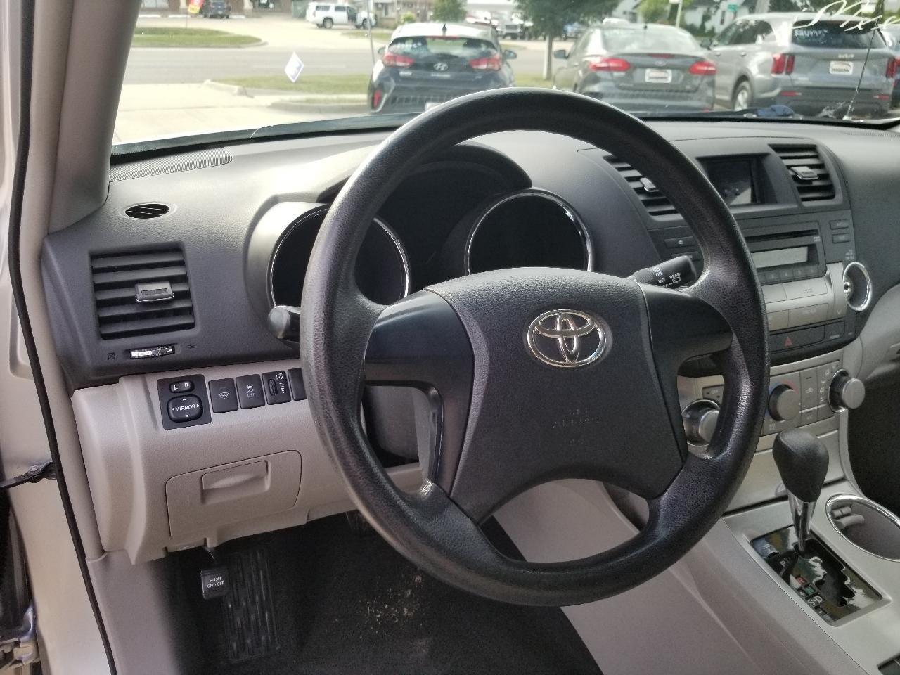 Toyota Highlander Sport 2012