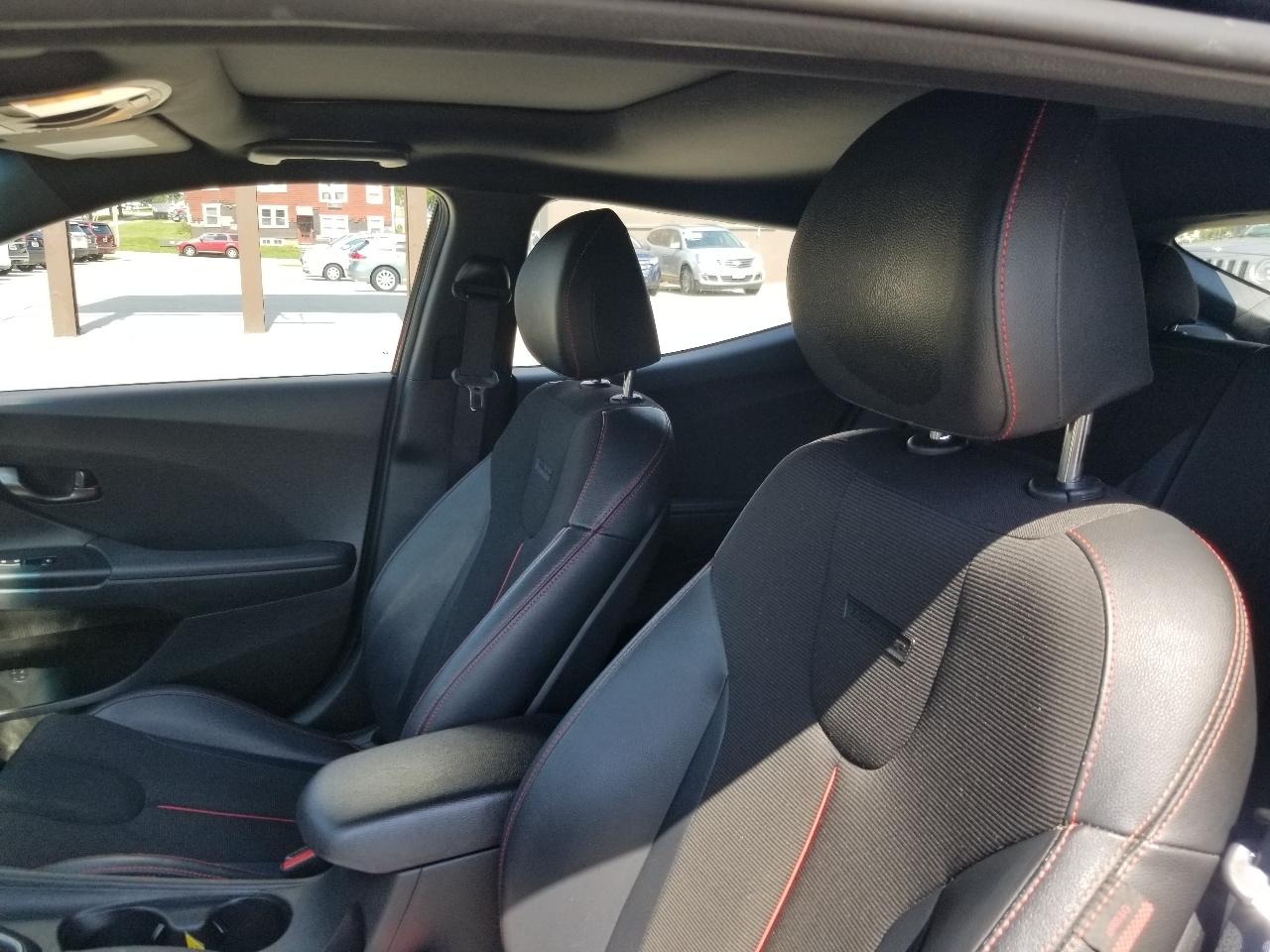 Hyundai Veloster 2.0 Premium Auto 2019