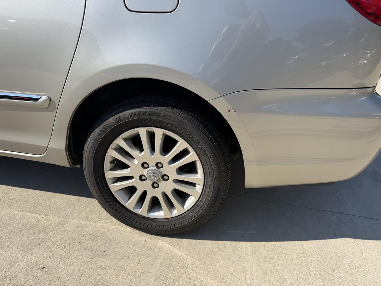 Toyota Sienna 5dr 7-Pass Van XLE AWD (Natl) 2008