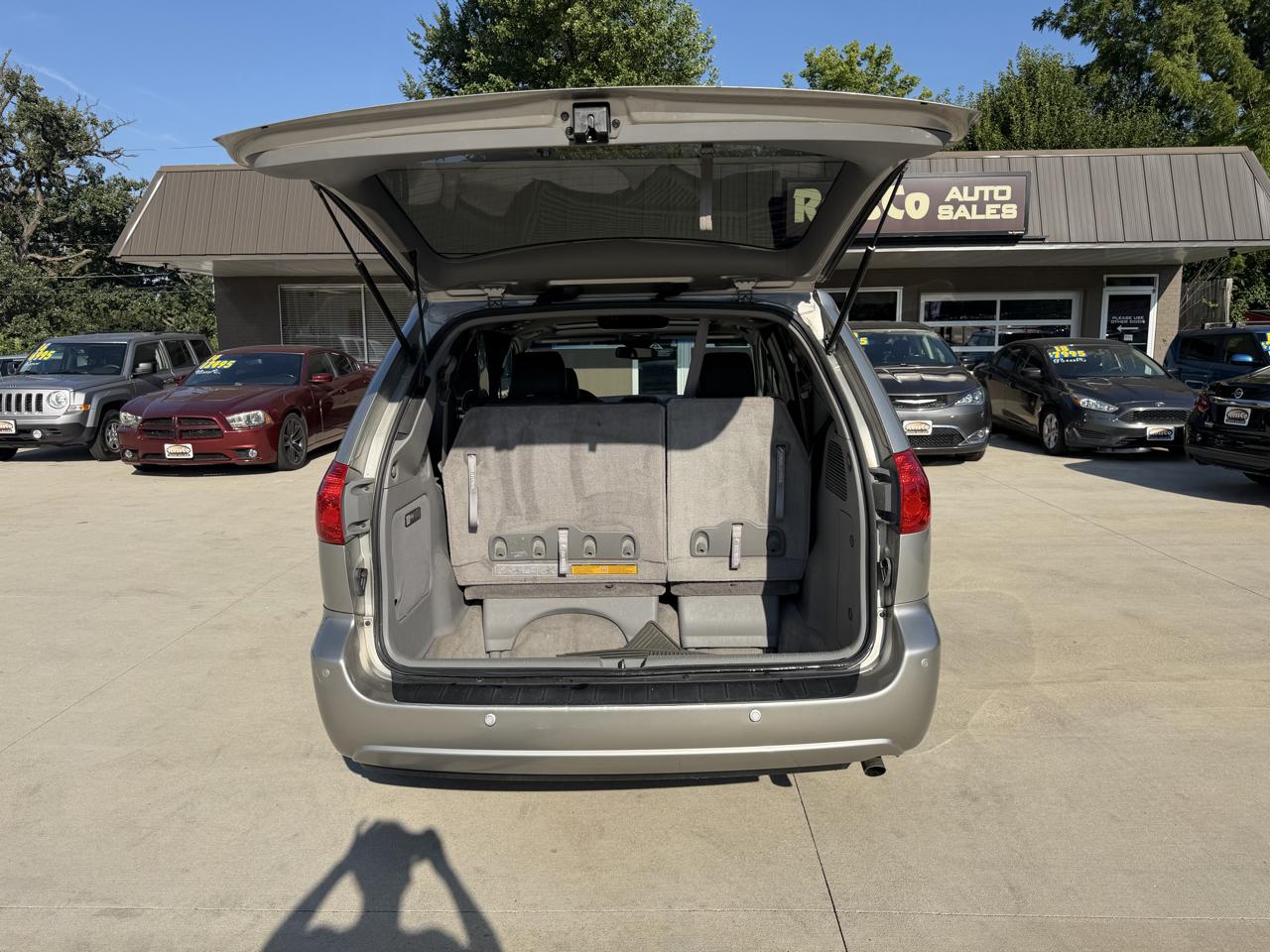 Toyota Sienna 5dr 7-Pass Van XLE AWD (Natl) 2008