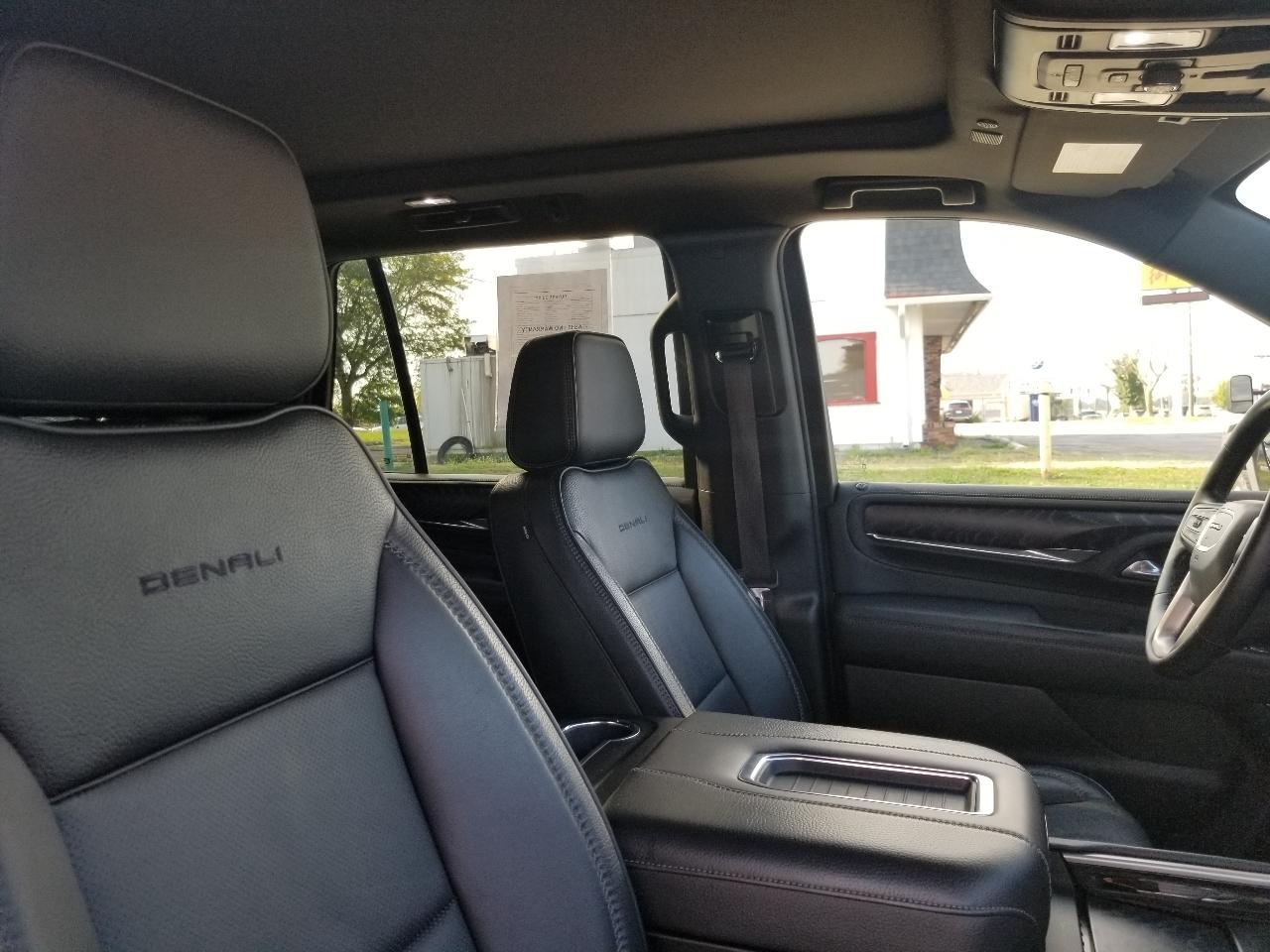 GMC Yukon 4WD 4dr Denali 2023