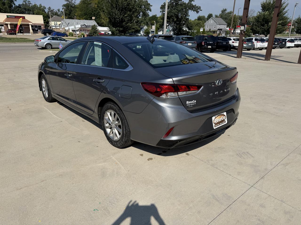 Hyundai Sonata SE 2.4L 2018
