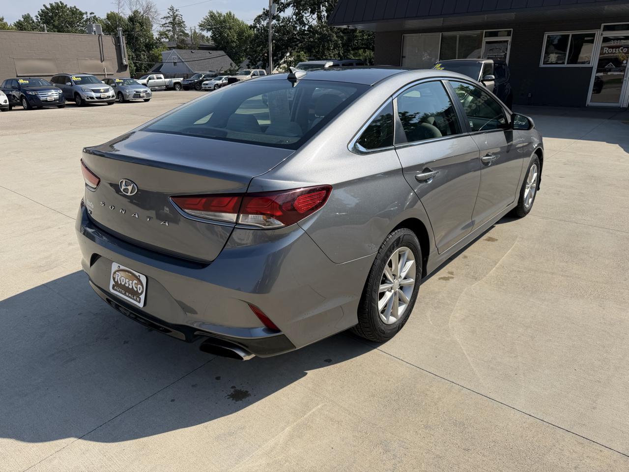 Hyundai Sonata SE 2.4L 2018