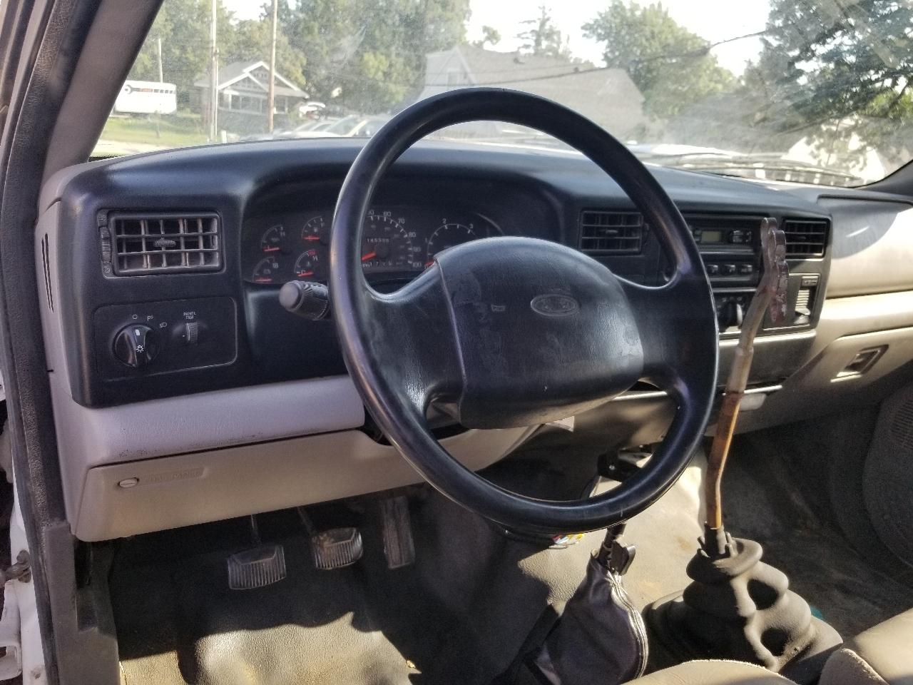 Ford F-650 SD  2000