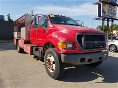 2000 Ford F-650 SD 