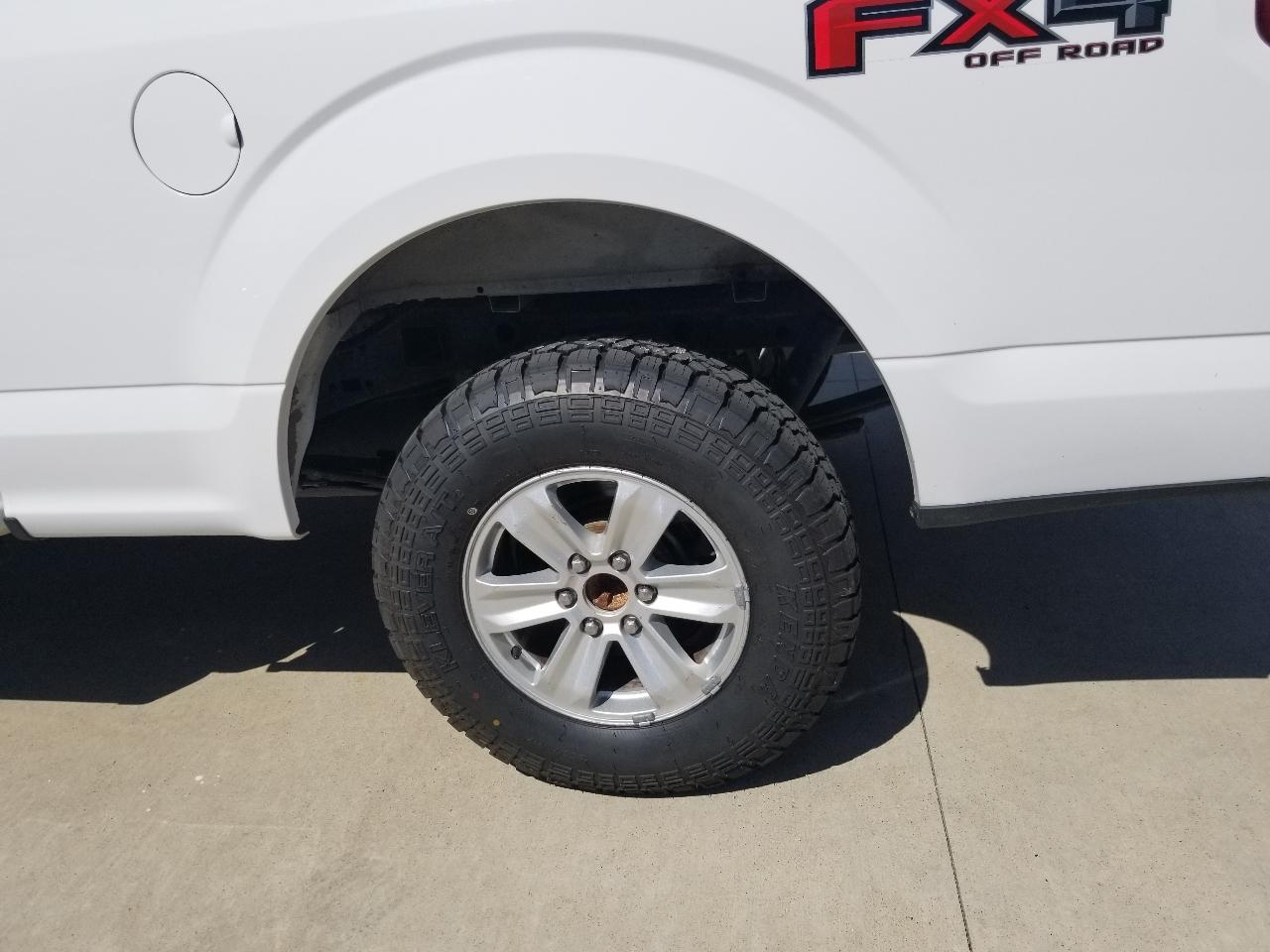 Ford F-150 4WD SuperCrew 145" FX4 2015