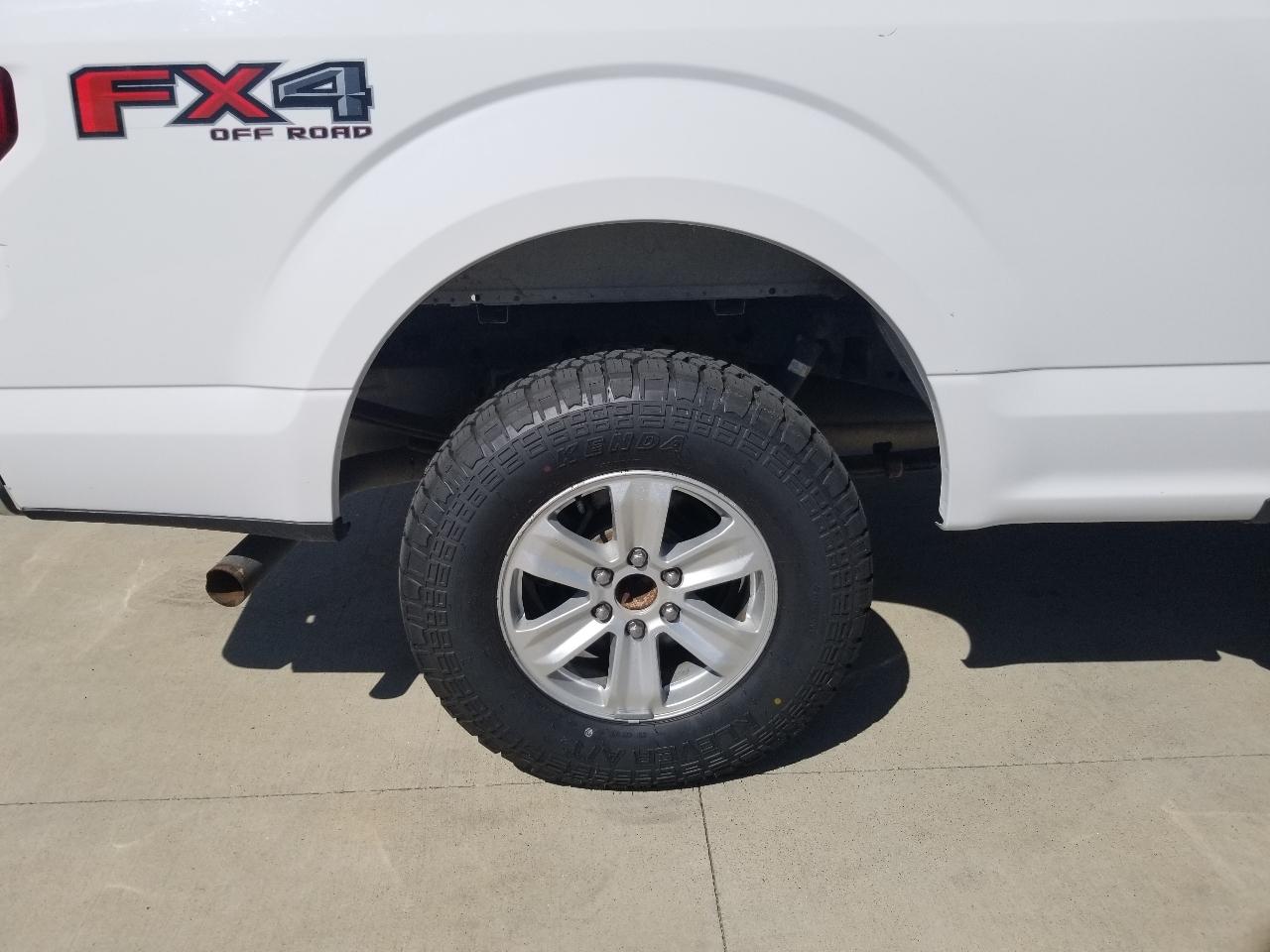 Ford F-150 4WD SuperCrew 145" FX4 2015