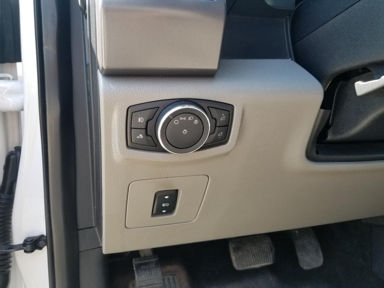 Ford F-150 4WD SuperCrew 145" FX4 2015
