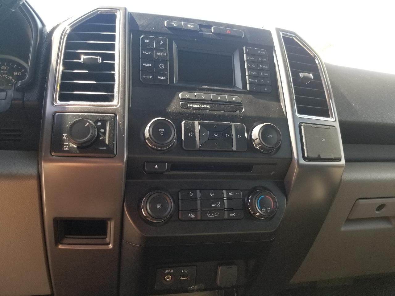 Ford F-150 4WD SuperCrew 145" FX4 2015