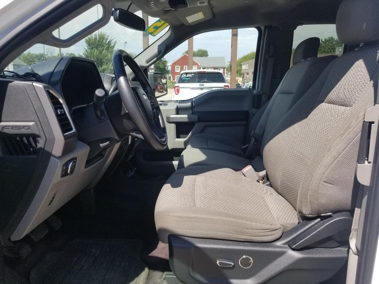 Ford F-150 4WD SuperCrew 145" FX4 2015