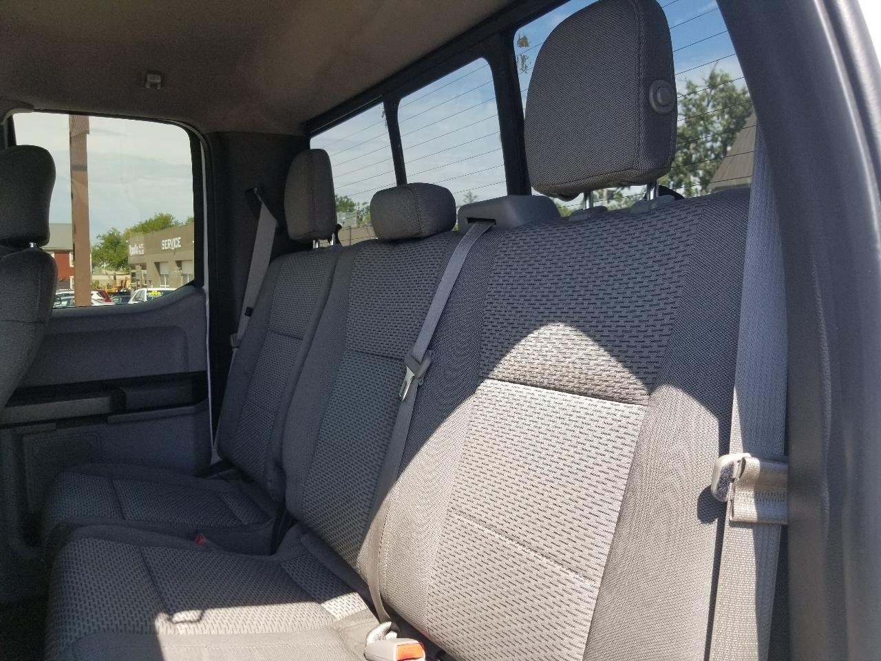 Ford F-150 4WD SuperCrew 145" FX4 2015