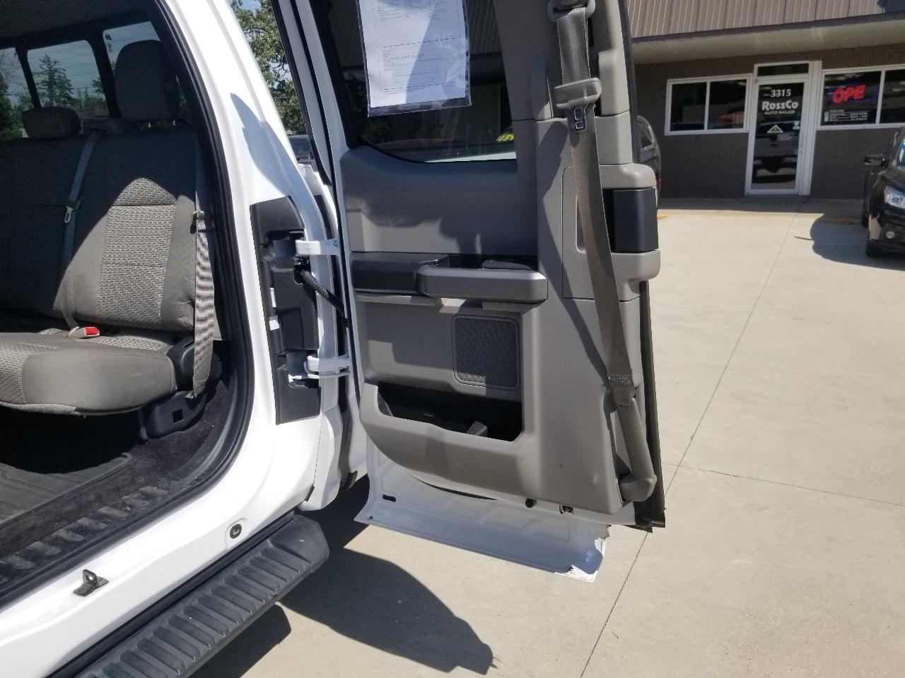 Ford F-150 4WD SuperCrew 145" FX4 2015