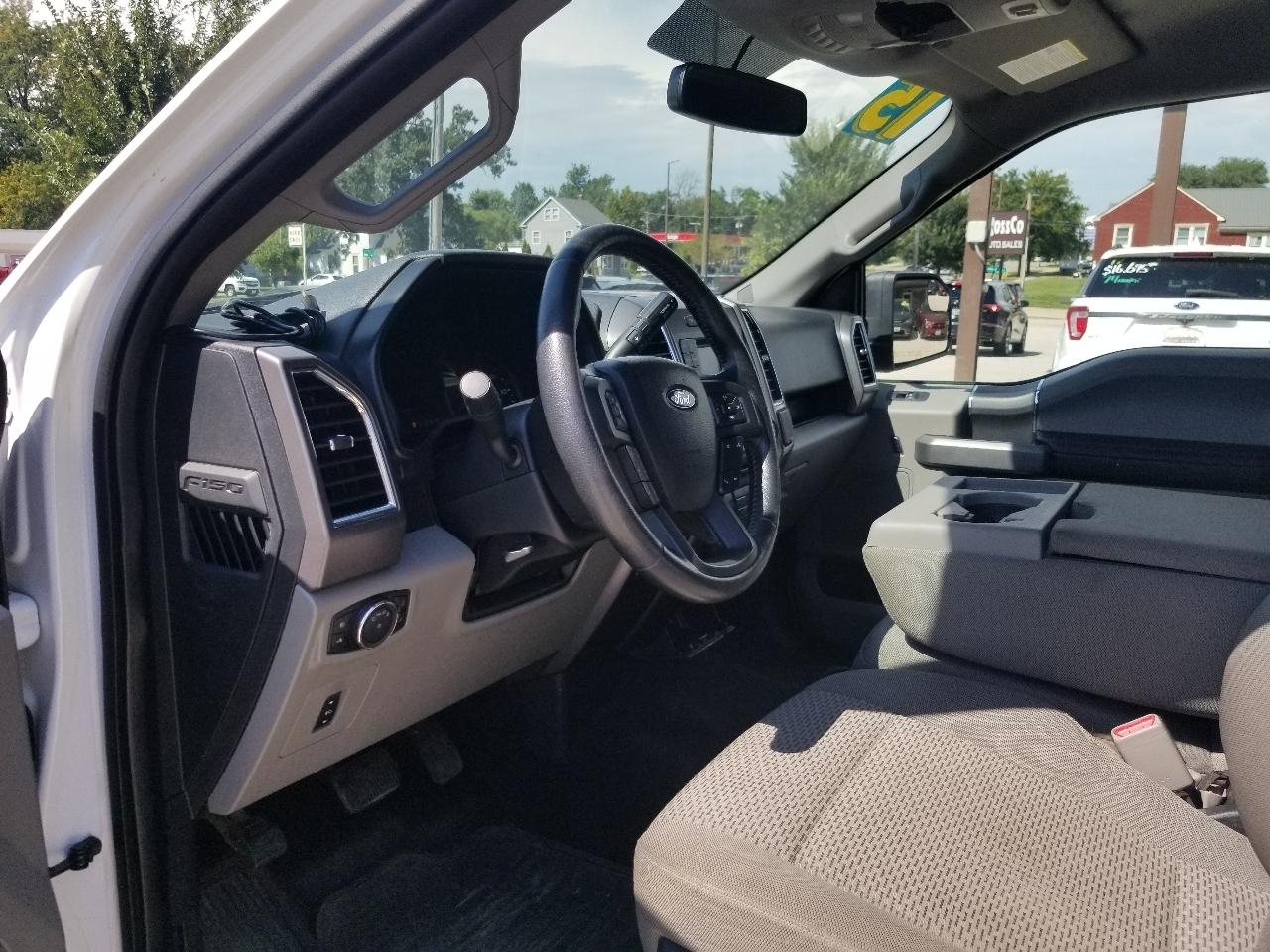 Ford F-150 4WD SuperCrew 145" FX4 2015