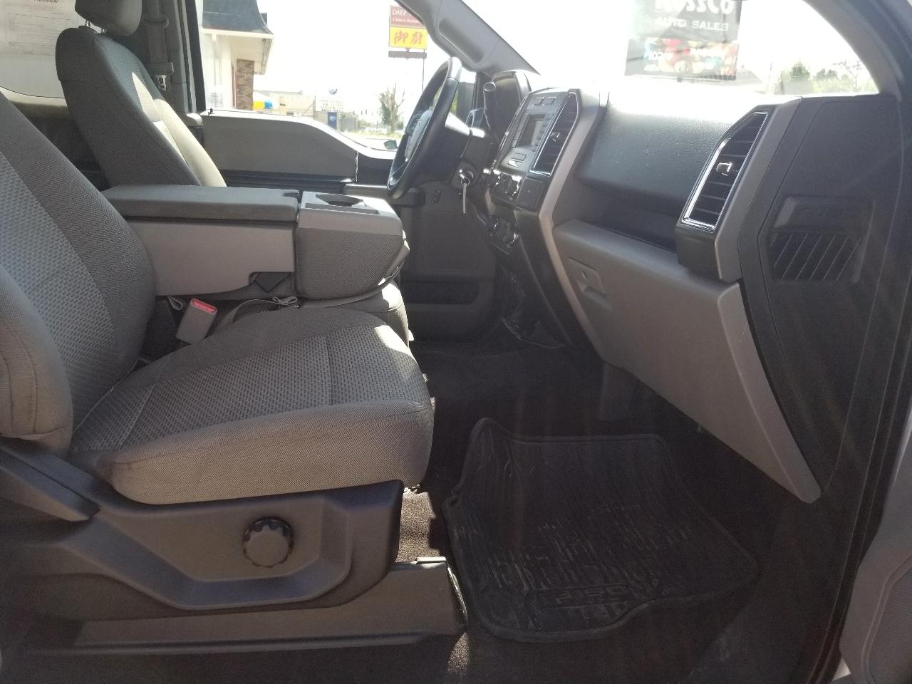 Ford F-150 4WD SuperCrew 145" FX4 2015