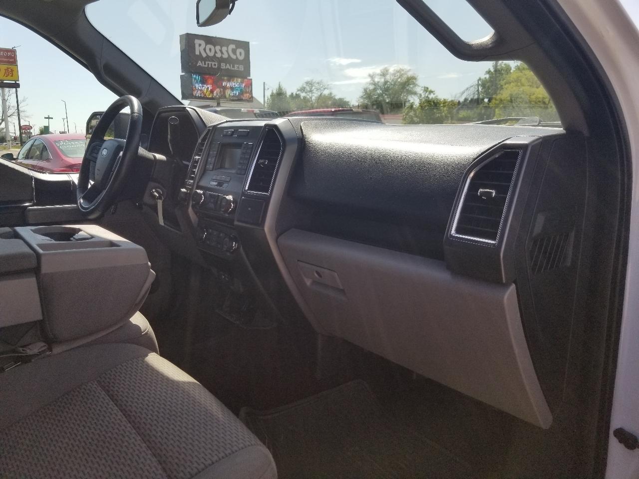 Ford F-150 4WD SuperCrew 145" FX4 2015
