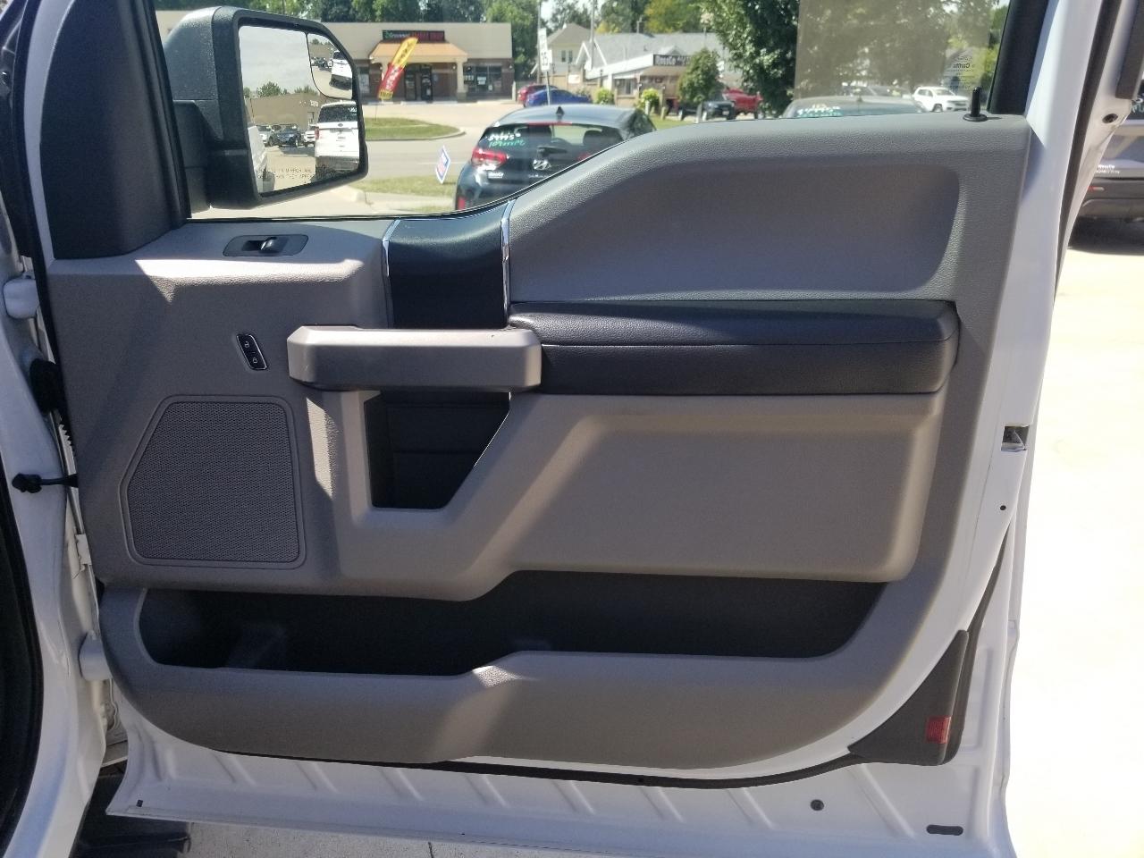 Ford F-150 4WD SuperCrew 145" FX4 2015