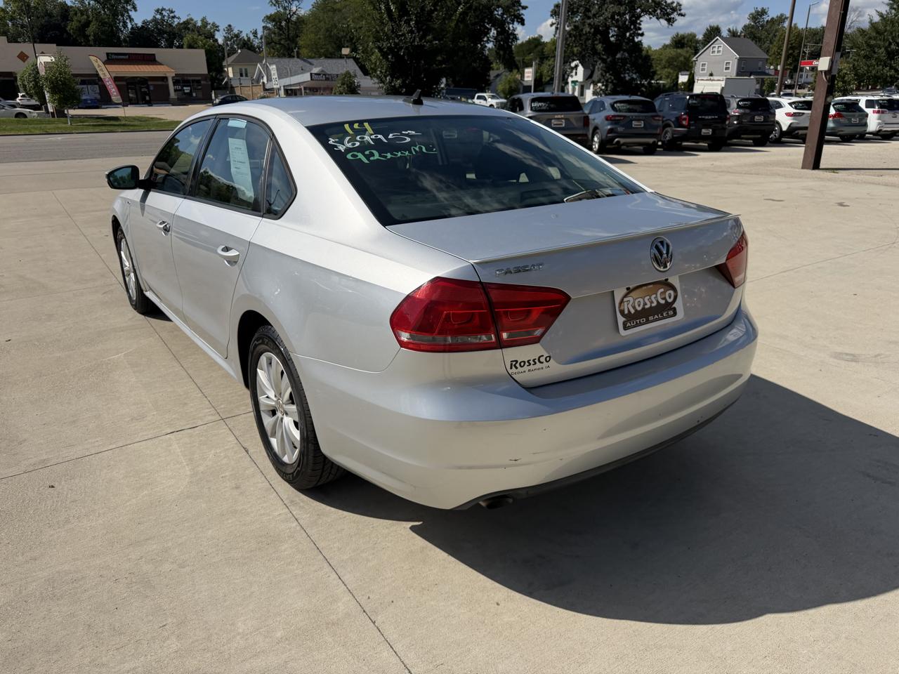 Volkswagen Passat 4dr Sdn 2.5L Auto Wolfsburg Ed *Ltd Avail* 2014