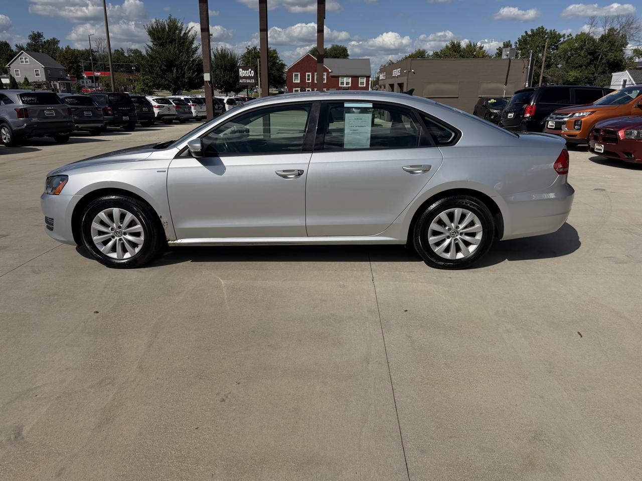 Volkswagen Passat 4dr Sdn 2.5L Auto Wolfsburg Ed *Ltd Avail* 2014