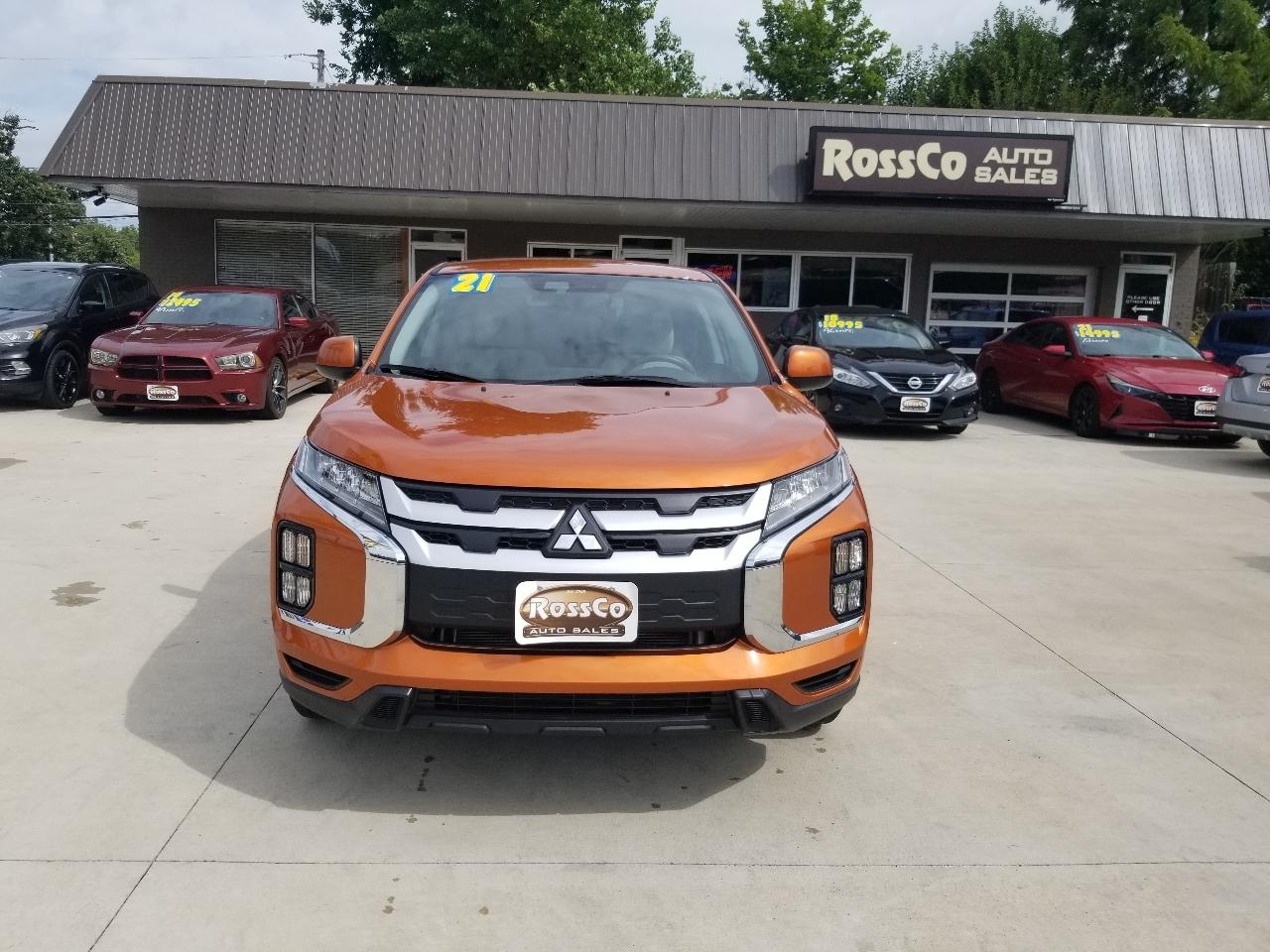 Mitsubishi Outlander Sport ES 2.0 CVT 2021