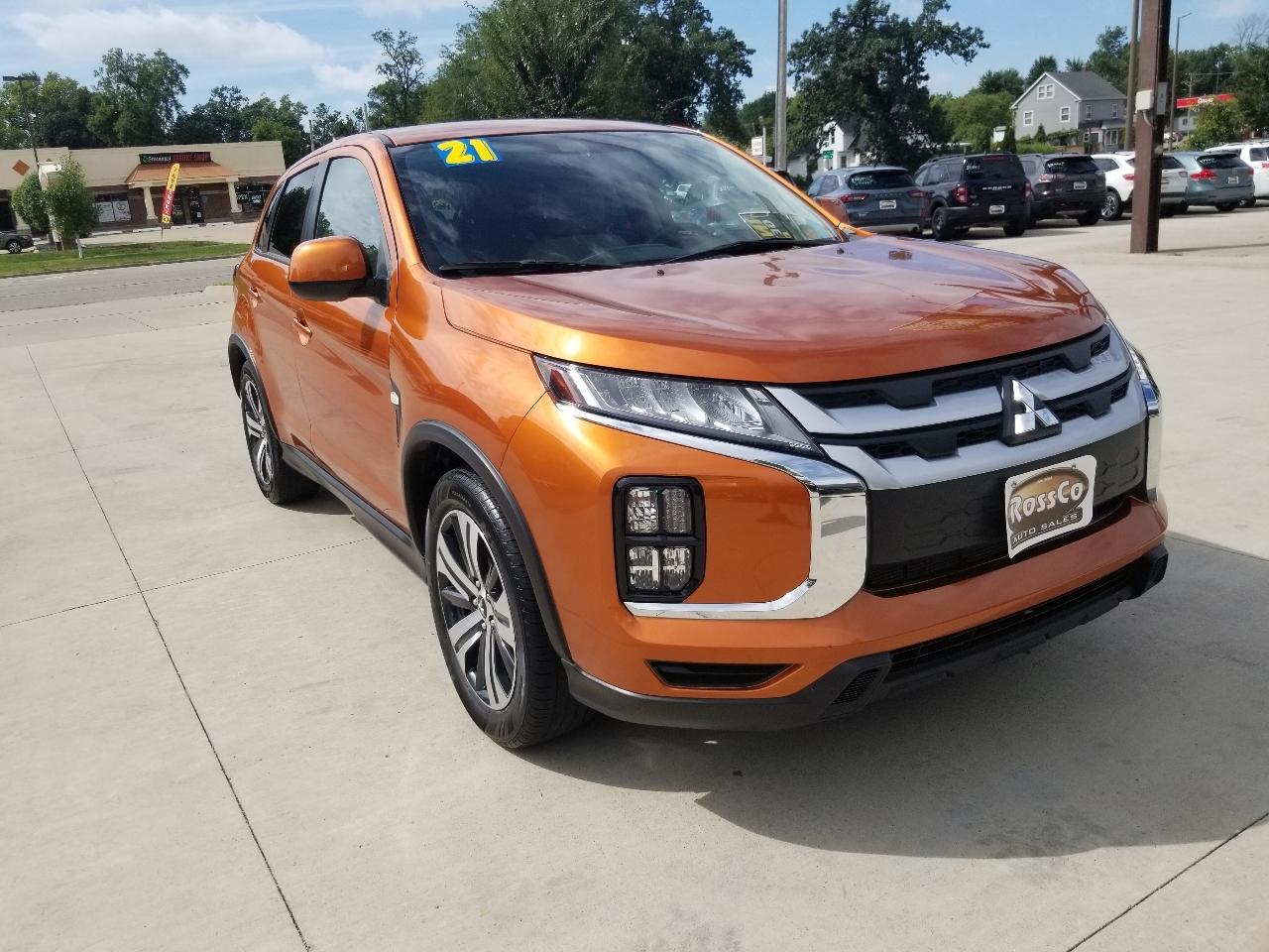 Mitsubishi Outlander Sport ES 2.0 CVT 2021