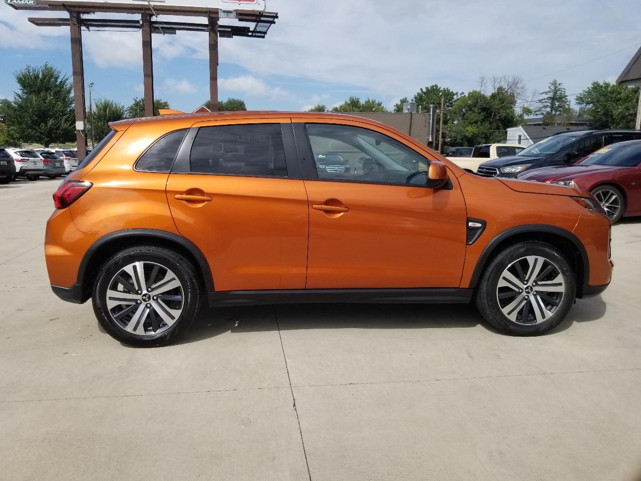 Mitsubishi Outlander Sport ES 2.0 CVT 2021