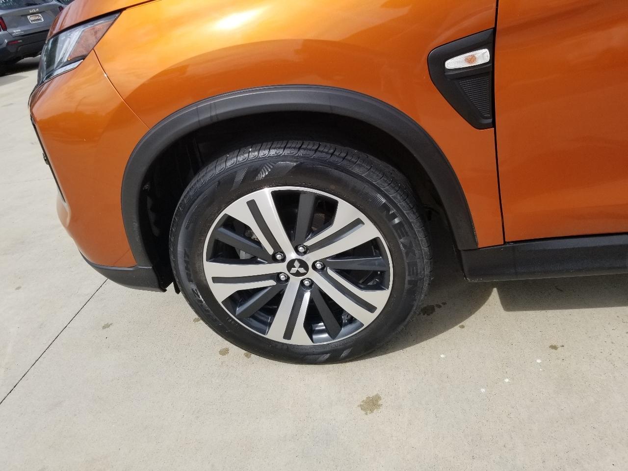 Mitsubishi Outlander Sport ES 2.0 CVT 2021