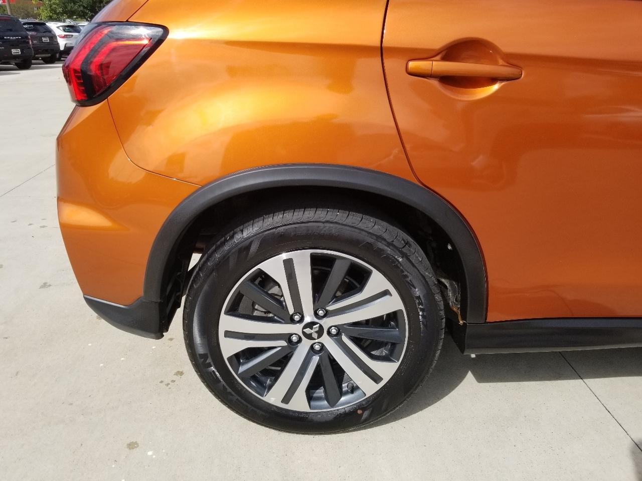 Mitsubishi Outlander Sport ES 2.0 CVT 2021