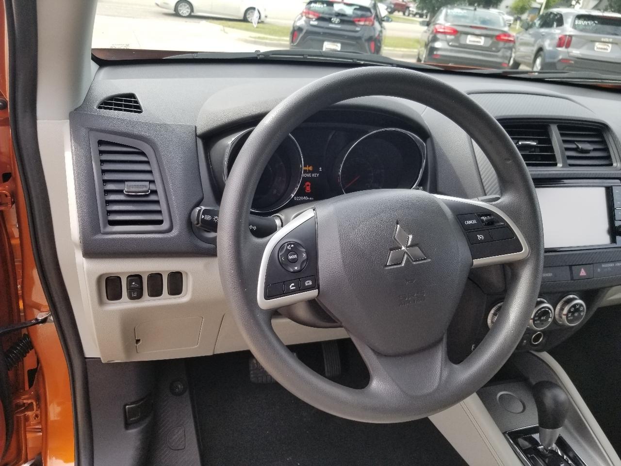 Mitsubishi Outlander Sport ES 2.0 CVT 2021