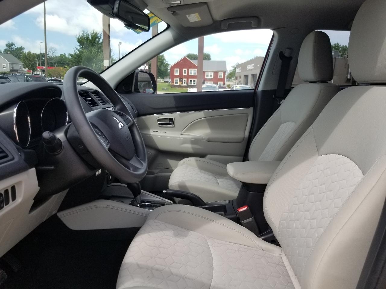 Mitsubishi Outlander Sport ES 2.0 CVT 2021