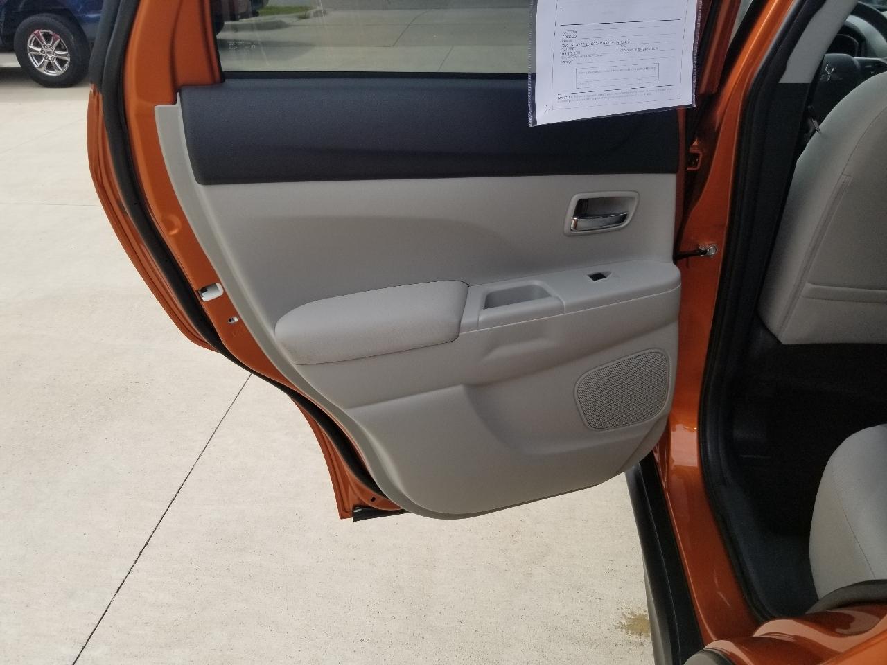 Mitsubishi Outlander Sport ES 2.0 CVT 2021