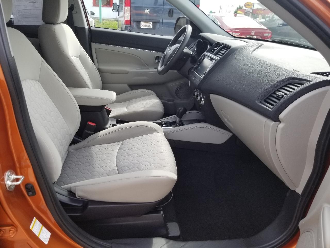 Mitsubishi Outlander Sport ES 2.0 CVT 2021