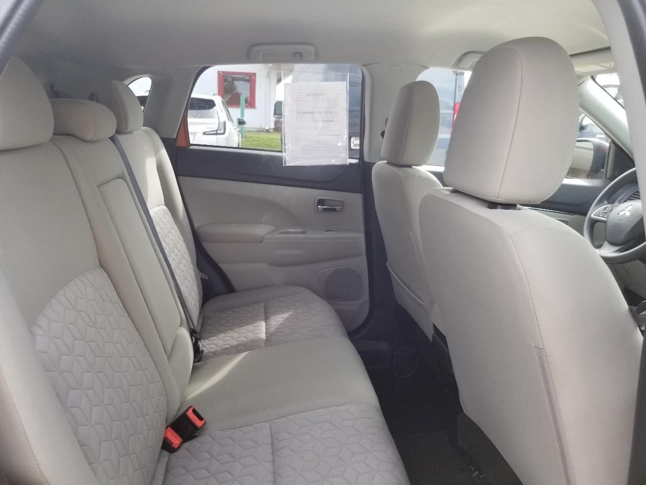 Mitsubishi Outlander Sport ES 2.0 CVT 2021