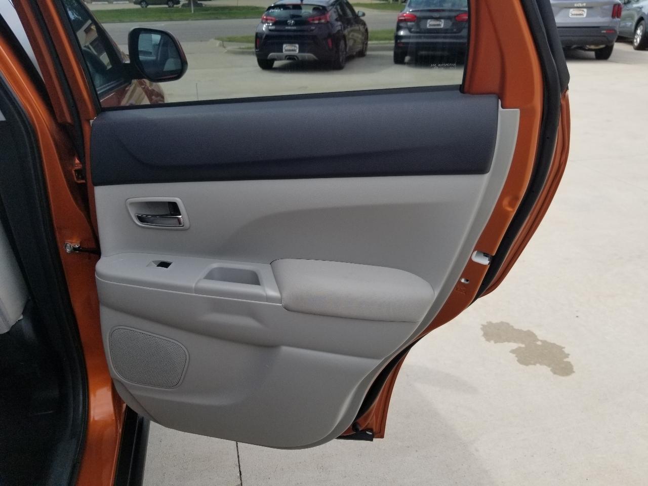 Mitsubishi Outlander Sport ES 2.0 CVT 2021