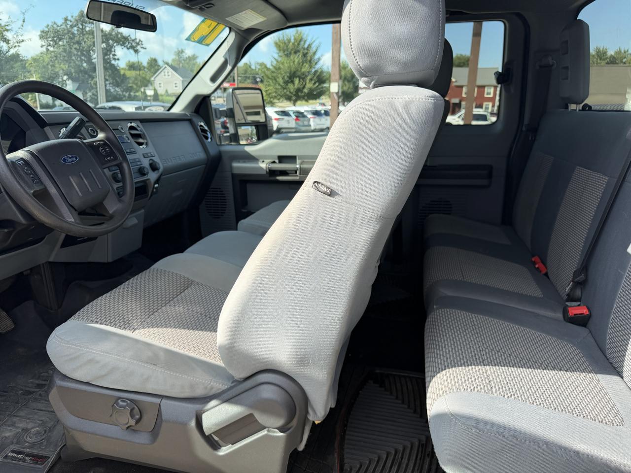 Ford Super Duty F-250 SRW XLT 4WD SuperCab 6.75' Box 2014