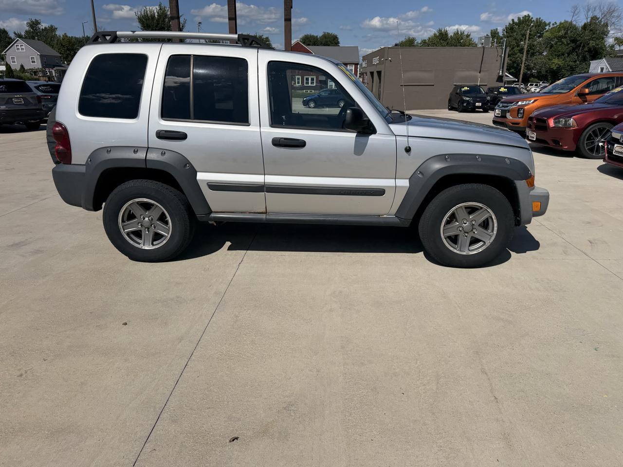 Jeep Liberty 4dr Renegade 4WD 2005
