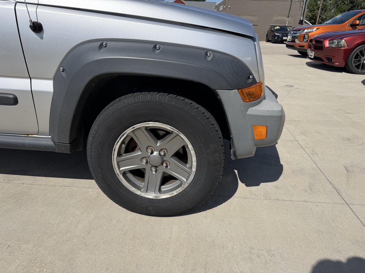 Jeep Liberty 4dr Renegade 4WD 2005