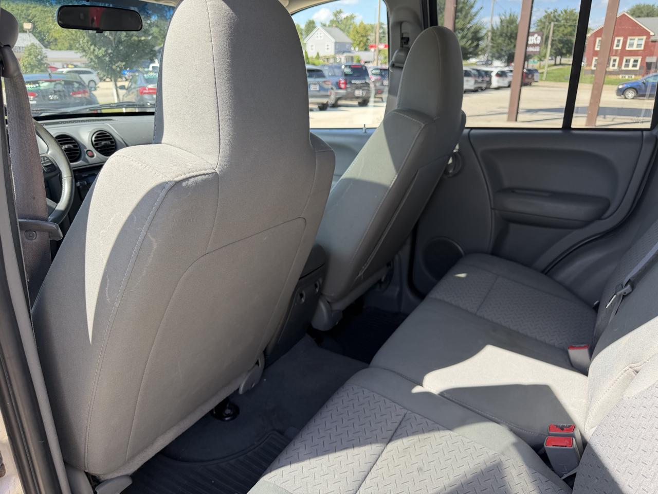 Jeep Liberty 4dr Renegade 4WD 2005