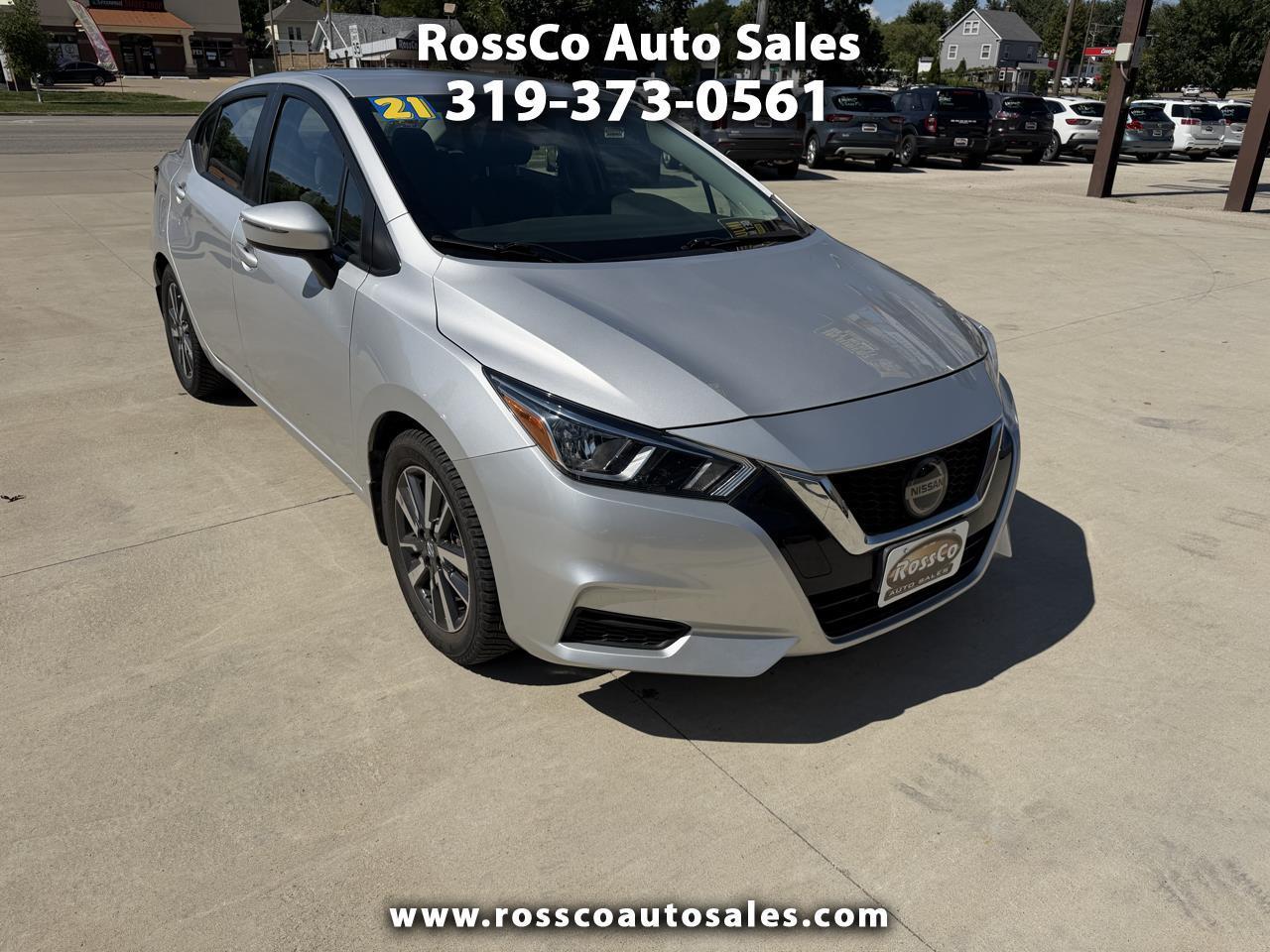 Nissan Versa SV CVT 2021
