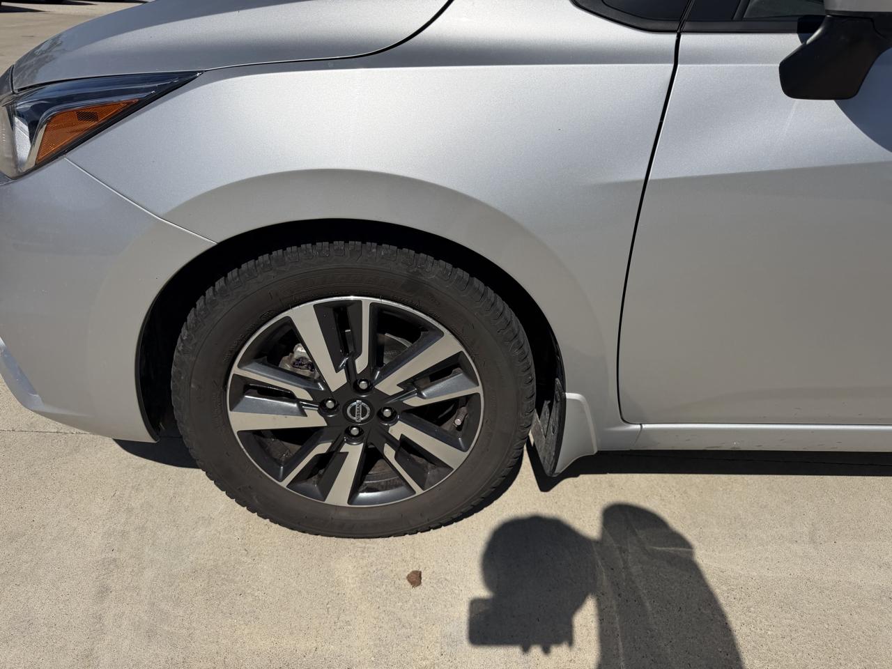 Nissan Versa SV CVT 2021