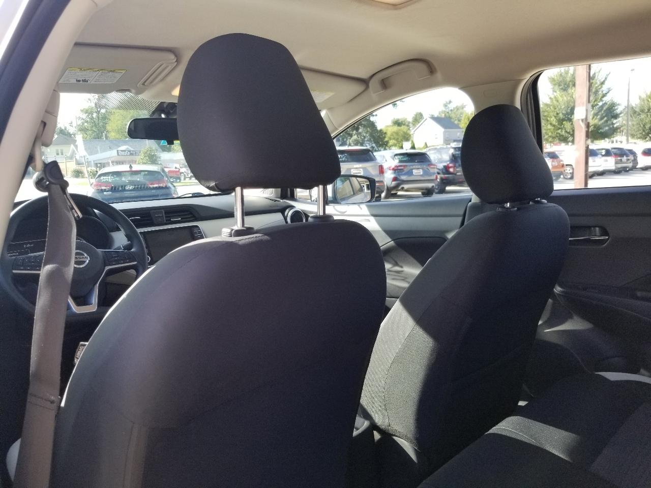 Nissan Versa SV CVT 2021