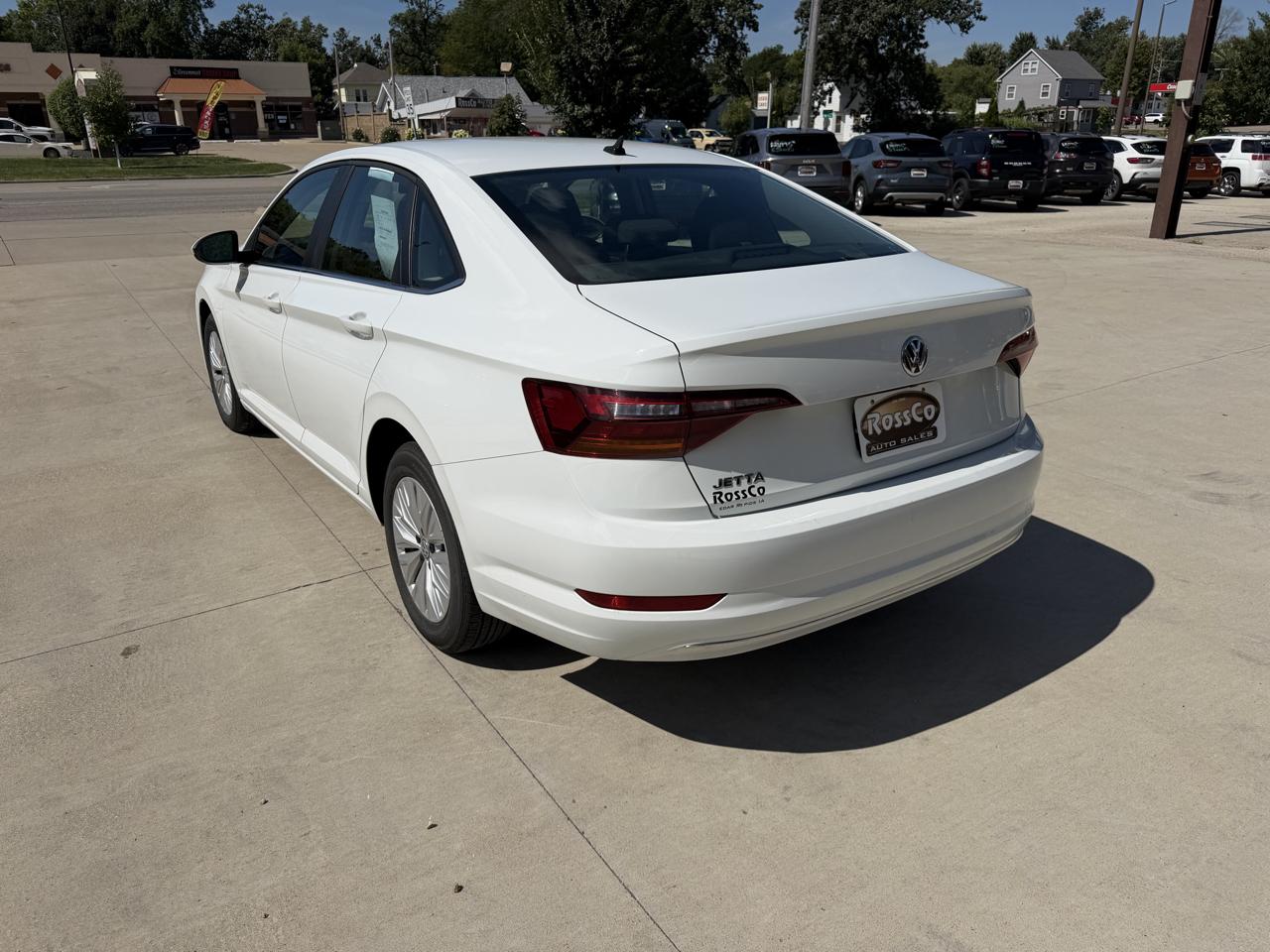 Volkswagen Jetta R-Line Auto w/SULEV 2019