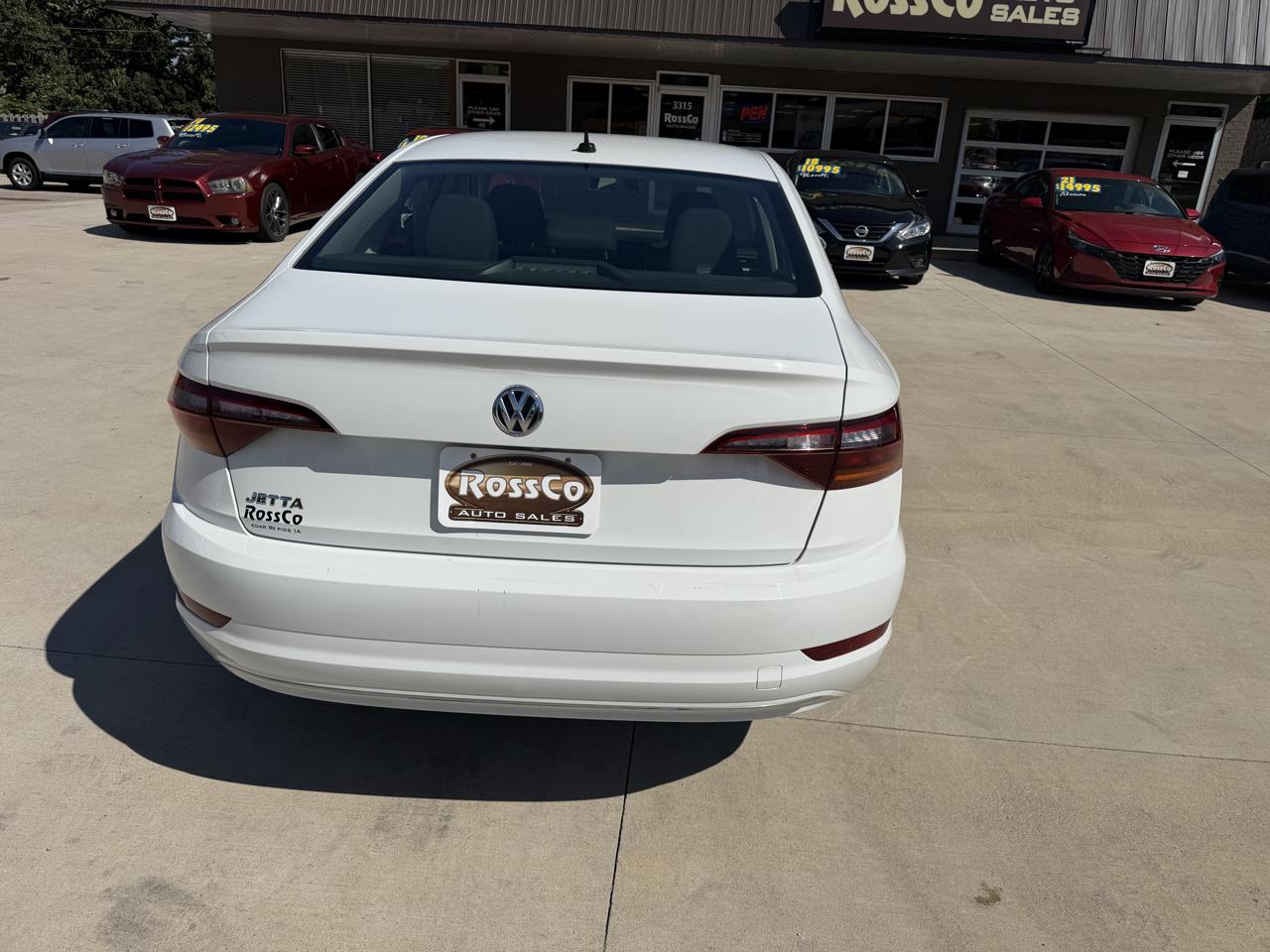 Volkswagen Jetta R-Line Auto w/SULEV 2019