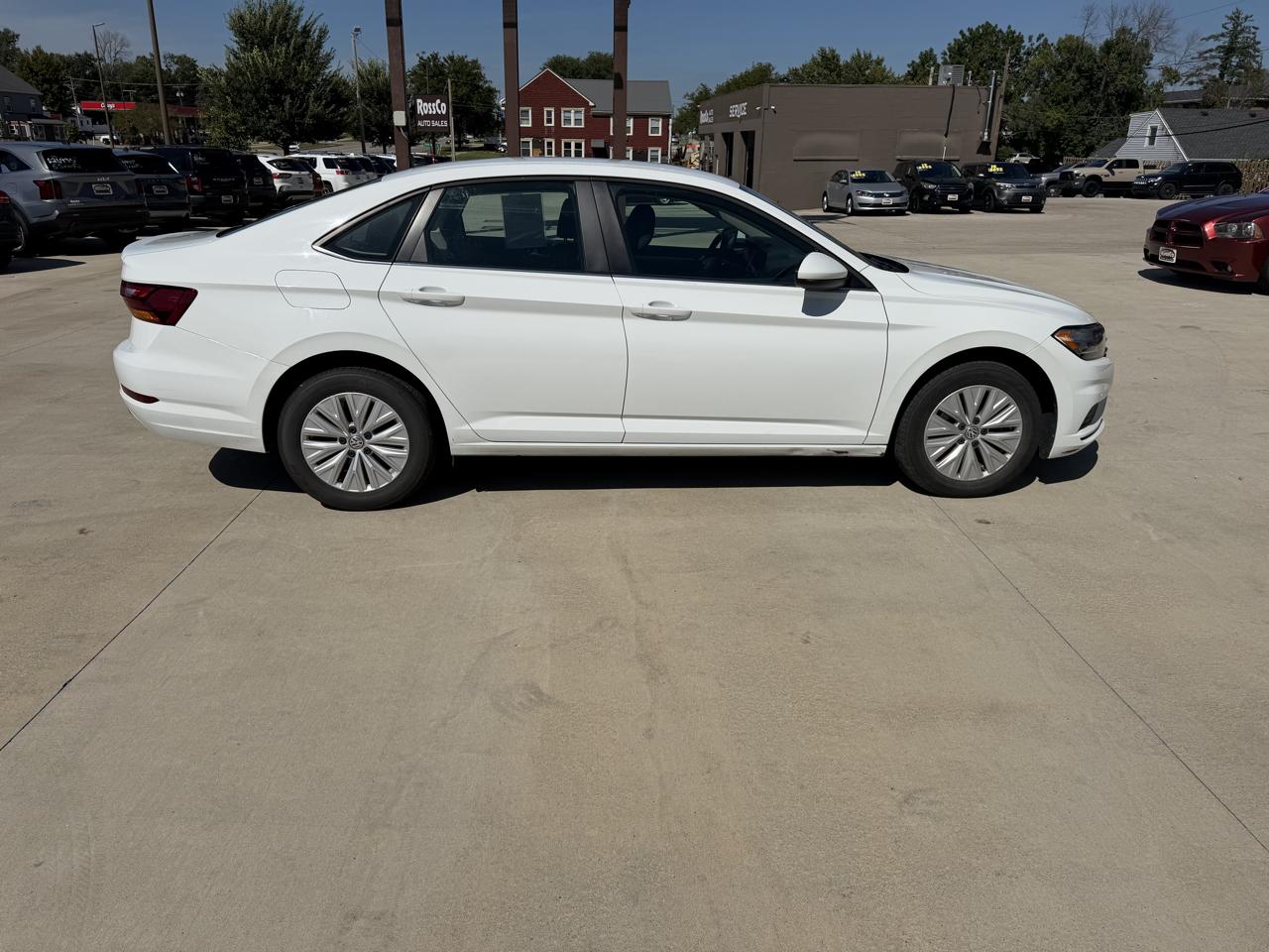 Volkswagen Jetta R-Line Auto w/SULEV 2019