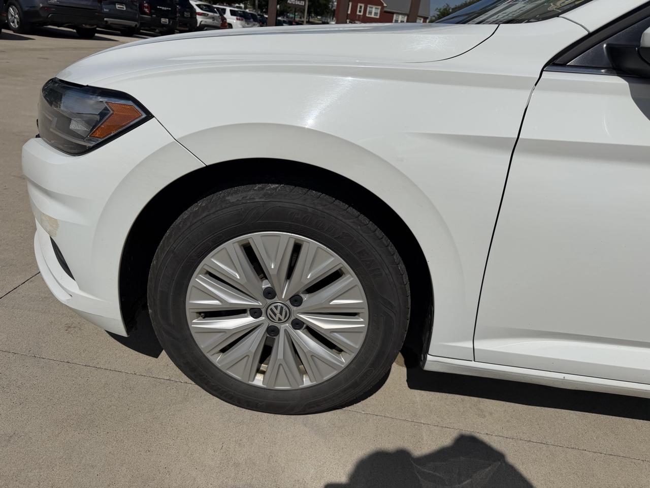 Volkswagen Jetta R-Line Auto w/SULEV 2019