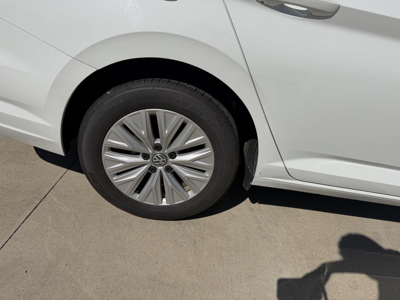 Volkswagen Jetta R-Line Auto w/SULEV 2019
