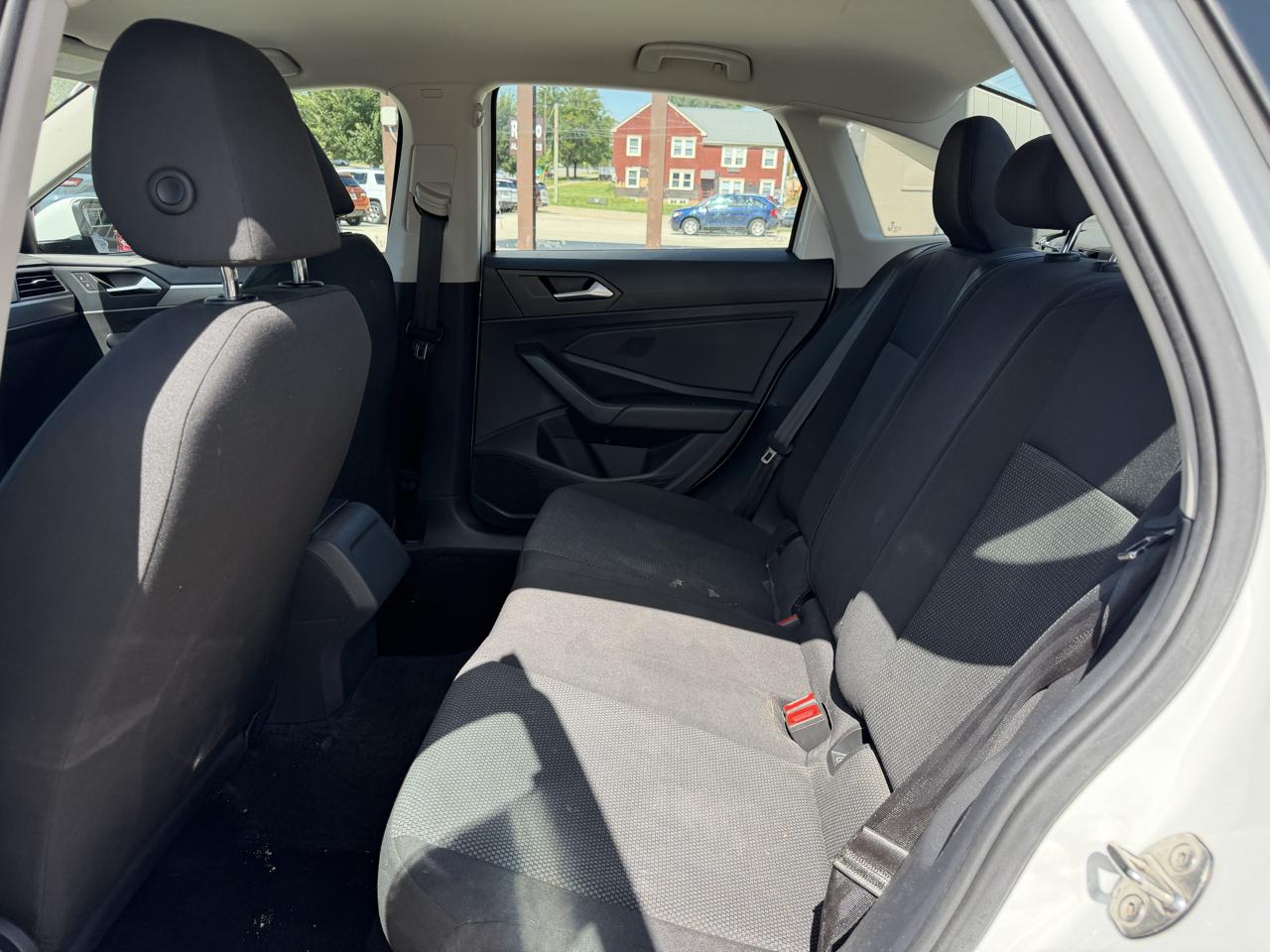 Volkswagen Jetta R-Line Auto w/SULEV 2019