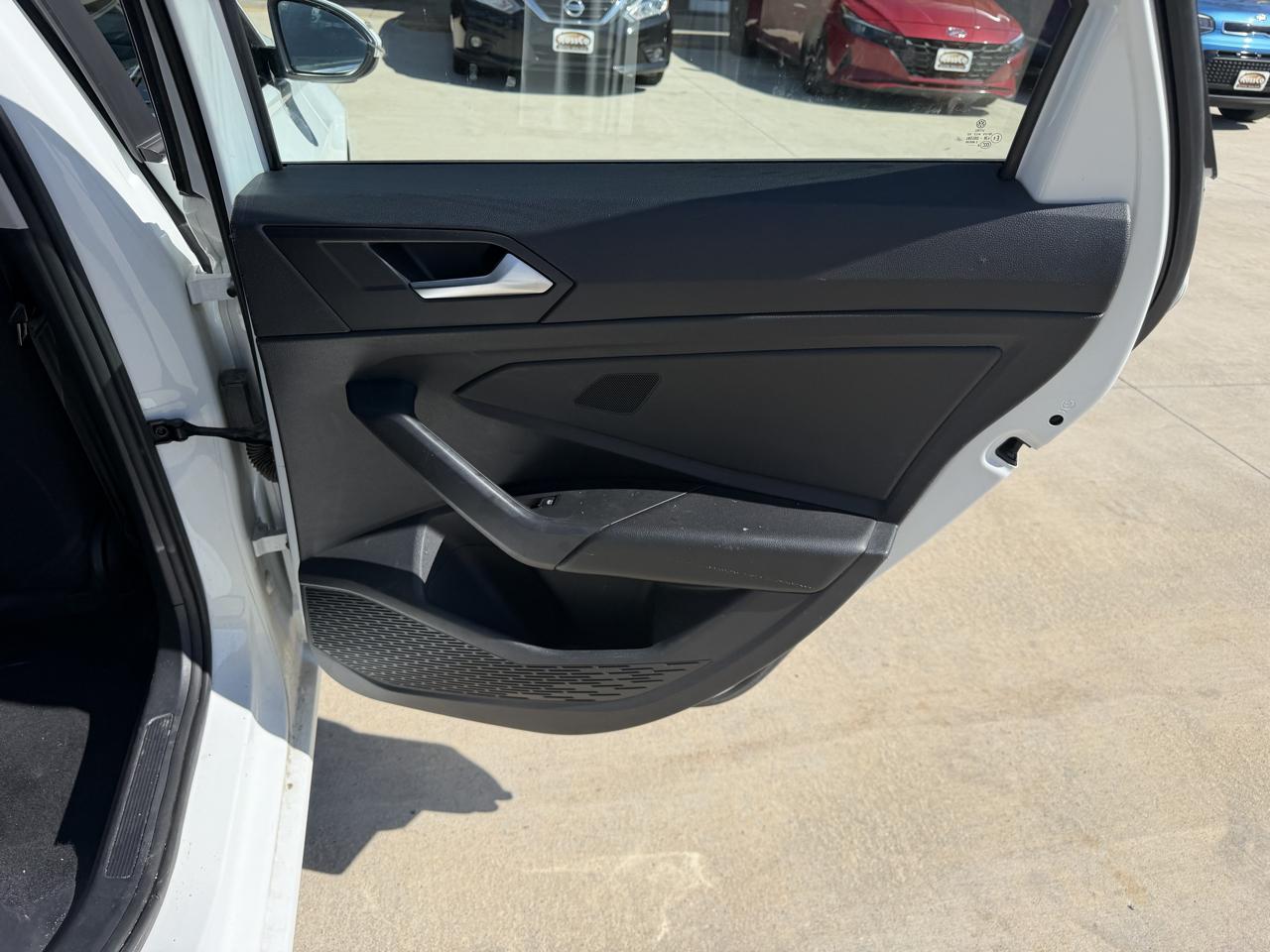 Volkswagen Jetta R-Line Auto w/SULEV 2019
