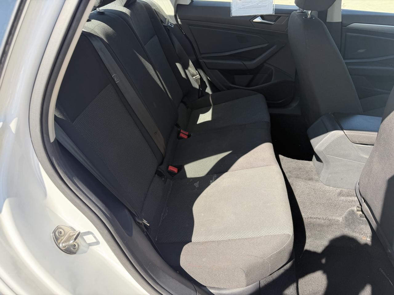 Volkswagen Jetta R-Line Auto w/SULEV 2019